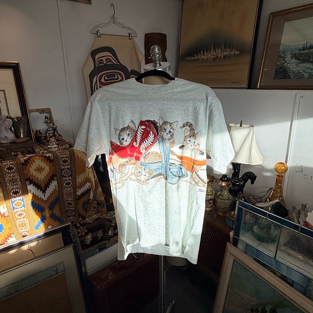 Adorable Kittens in Cowboy Boots Vintage T- Shirt